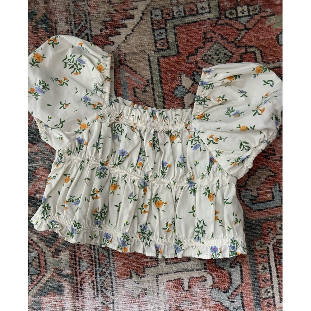 Girl's Zara white floral smocked puff sleeve crop top
